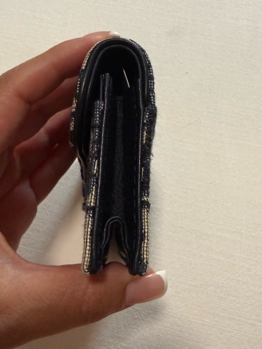 Dior Jacquard Card Holder in Black and Beige with Gold 'D' Accent - Picture 7 of 8